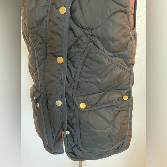 J.Crew quilted excursion vest XS - Picture 3 of 4